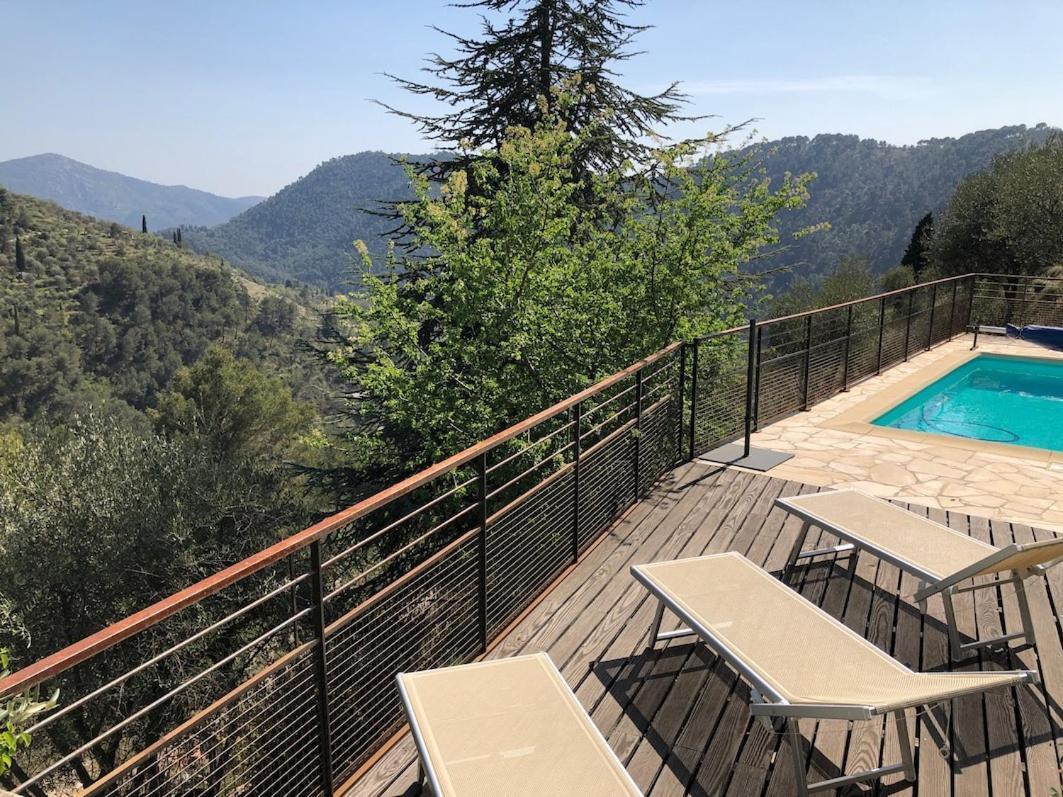 Les Figaires Villa L'Escarene Exterior foto